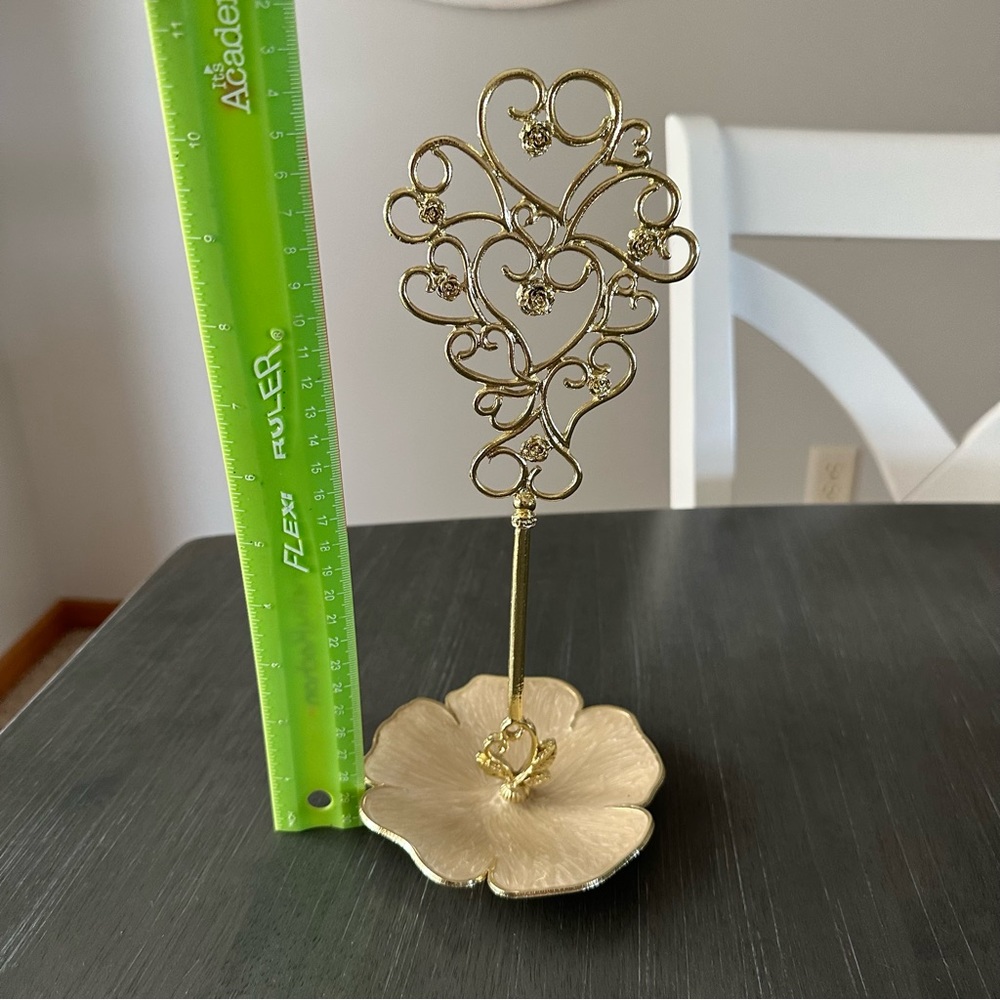 JEWELRY HOLDER